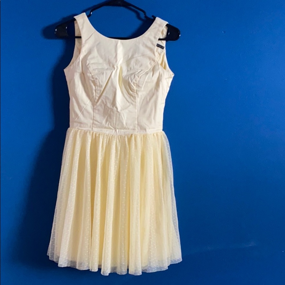 Dress - Picture 3 of 5